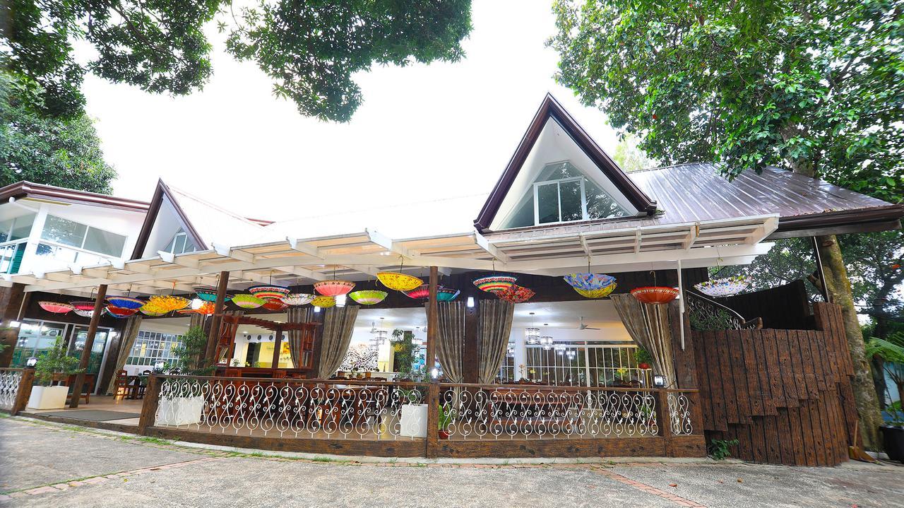 Luljetta'S Place Garden Suites Antipolo Esterno foto