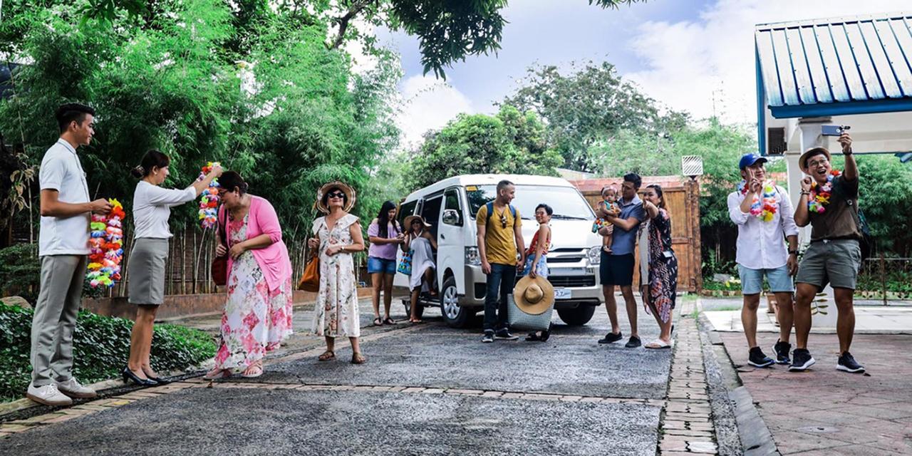 Luljetta'S Place Garden Suites Antipolo Esterno foto